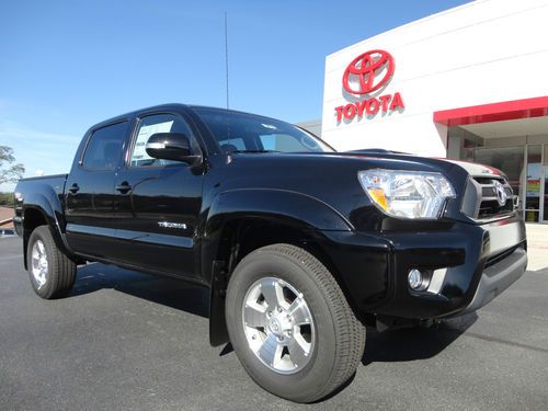 New 2013 tacoma double cab v6 4x4 trd sport black paint hood scoop automatic 4wd