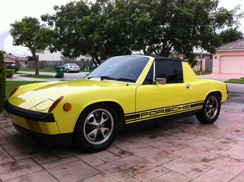1972 porsche 914 yellow, stock looking good condition daily driver