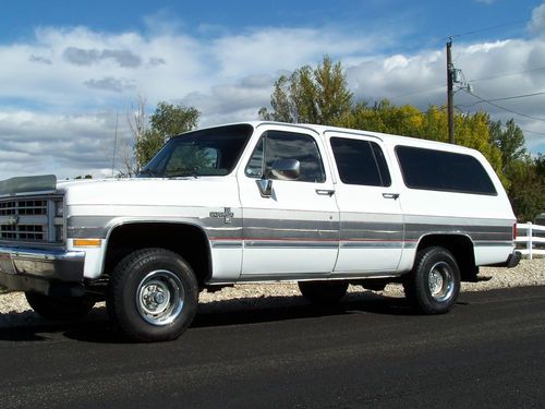 1988 suburban 4x4 silverado 100% rust free 2 owner loaded ac 350 fuel injection
