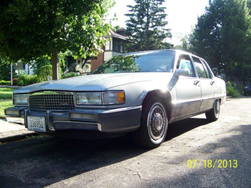 1989 cadillac fleetwood base sedan 4-door 4.5l