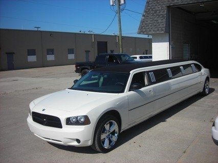 2006  v6 dodge charger stretch limousine 1-586-783-9999