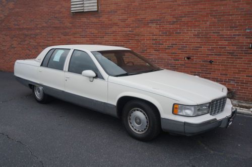 1993 cadillac fleetwood brougham  44,158 miles southern vehicle