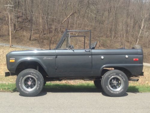 71 uncut ford bronco 4 x4, 3 speed man. transmission, convertible