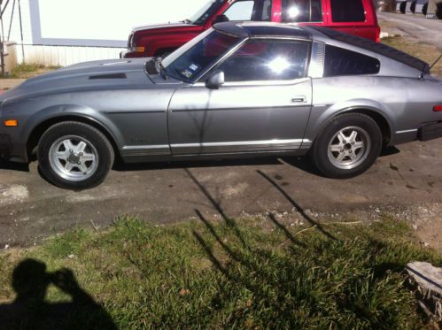 1980 nissan 280zx base coupe 2-door 2.8l t-top