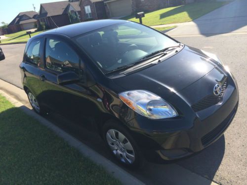 2010 TOYOTA YARIS 3DR HB 5SPD AC MP3 AUX ABS CLEAN SERVICED 35+MPG, US $6,400.00, image 2