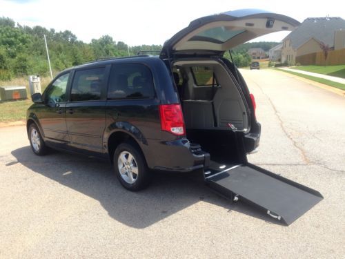 Handicap van rear entry wheelchair accessible ramp minivan