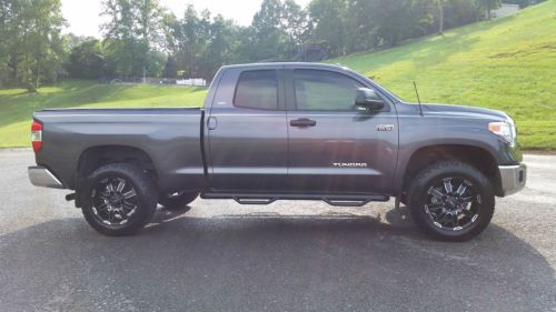Knoxville Used Cars >> Sell used 2014 Toyota Tundra SR5 Crew Cab Pickup 4-Door 5 ... Knoxville Used Cars >> Sell used 2014 Toyota Tundra SR5 Crew Cab Pickup 4-Door 5 ...