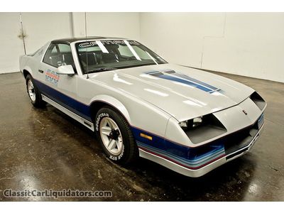 1982 chevrolet camaro pace car 5.0 auto ps ac console pb tach check it out