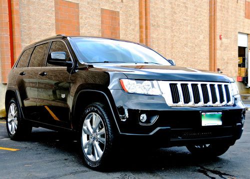 2011 jeep grand cherokee 4x4 - 70th anniversary edition 5.7l hemi v8