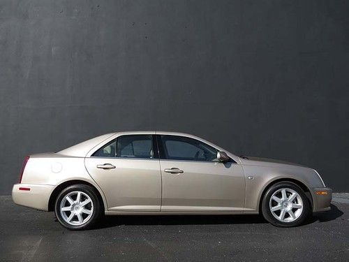 Impeccable 2005 sts 3.6 sedan - florida car with 44k miles