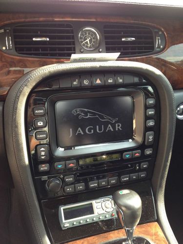 2007 jaguar xjr sedan low miles and clean carfax