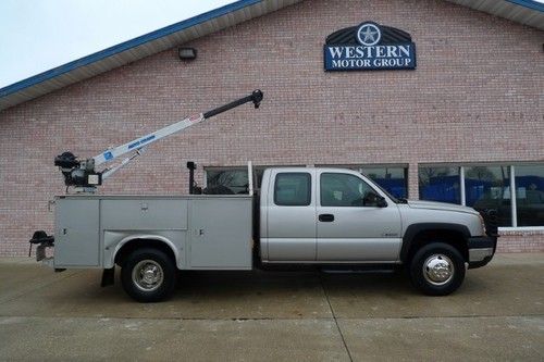 2006 chevrolet silveardo 3500 auto crane service truck