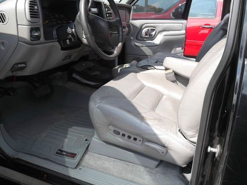 Sell used 1997 GMC Yukon GT 4wd in Douglas, Georgia ...