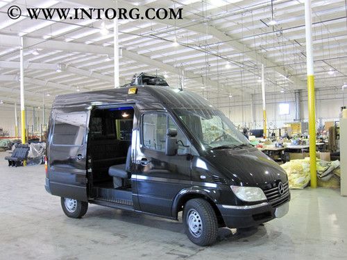 Sprinter limousine mercedes-benz 2.7l diesel dodge limo rv luxury passenger van