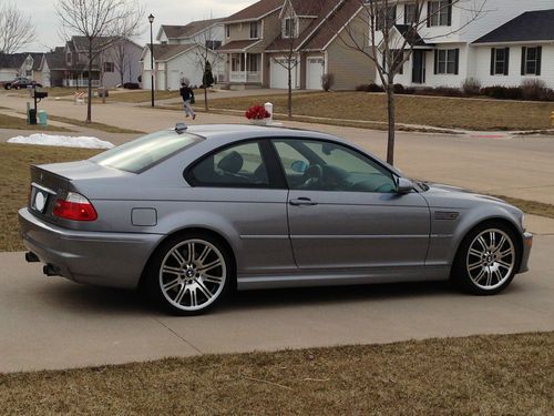 2004 bmw m3 base coupe 2-door 3.2l.  6 speed manual