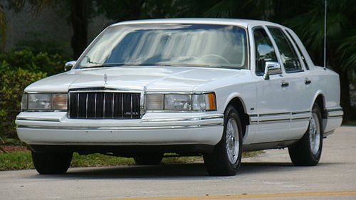 1991 lincoln town car executive series with just 68,000 florida miles no reserve