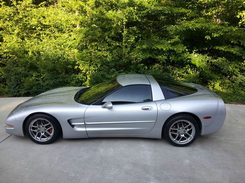 1998 corvette coupe with z06 6 speed and wheels! silver/blk