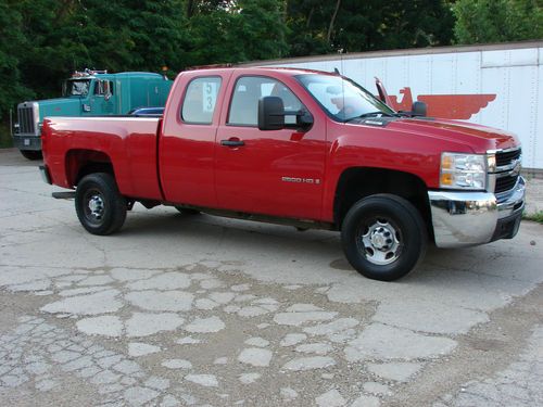 2008 chevrolet 2500hd 4x4 automatic 6.0 gas bedliner no reserve