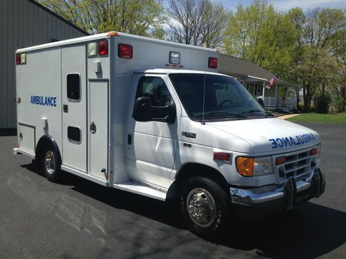2004 ford e350 type iii ambulance low miles wheeled coach