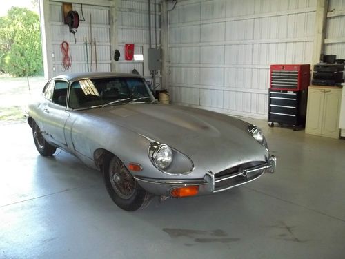 1970 jaguar xke 2 seater coupe. barn find project