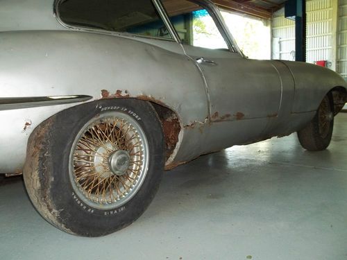 1970 Jaguar XKE 2 Seater Coupe. Barn Find Project, image 4