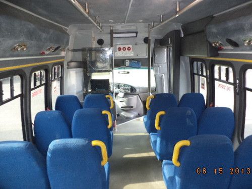 1999 ford e450 transportation bus para-transit shuttle bus