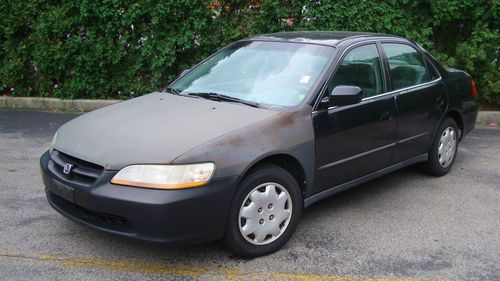 2000 honda accord lx sedan, 1 owner, auto, full power, needs tlc, no reserve!!!