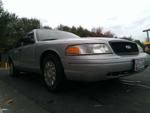 2005 ford crown victoria- police interceptor. low milage and well maintained.