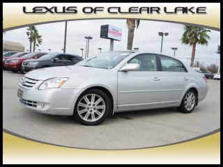 2006 toyota avalon 4dr sdn limited home link fog lights variable wipers
