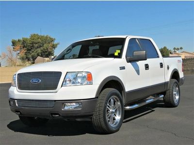 Fx4 5.4l only 15k miles! super clean. leather. 4 doors clean carfax