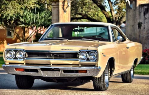 Finest example in the world! 1968 plymouth sport satellite like gtx road runner