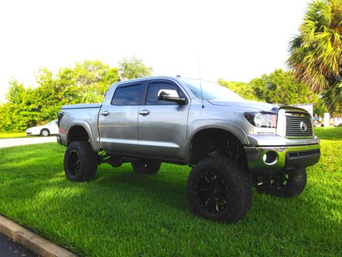 2010 toyota tundra crewmax platinum 4x4 lifted 5.7l v8