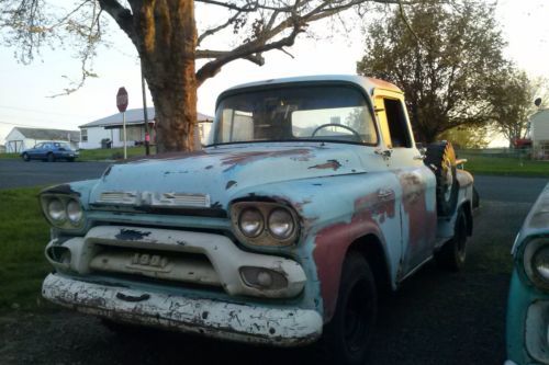1958 gmc longbox pick-up, chevy v-8,new wheel cylinders,new brakes shoes rear