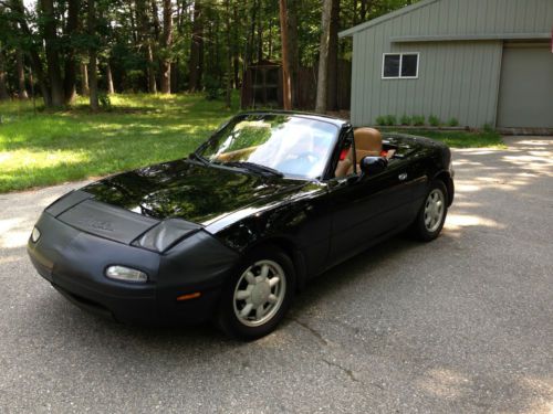 1993 mazda miata convertible c 2-door 1.6l