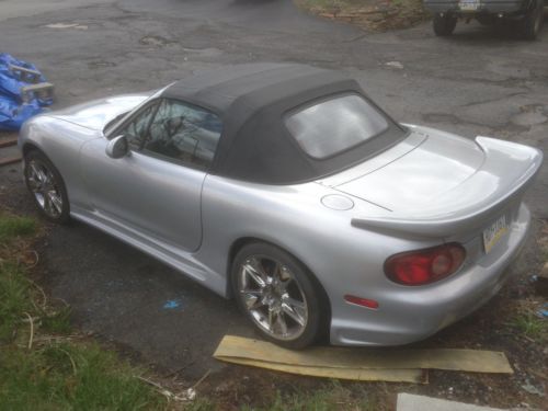 2001 mazda miata mx - 5 5 speed manual trans. 33000 miles convertible