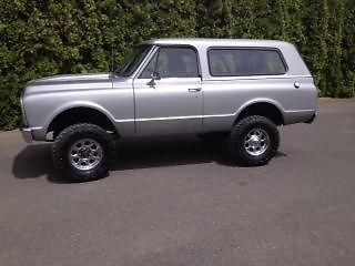 1971 blazer lift kit ,tires 95%,454 350 auto silver  newer grey seats and carpet