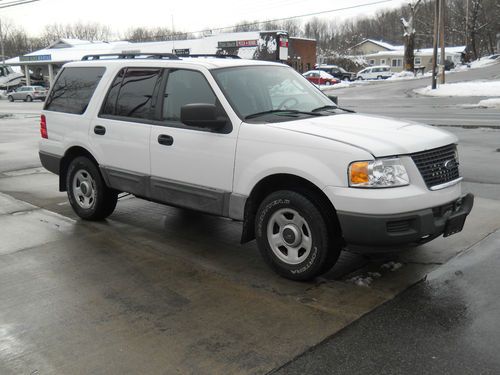2006 ford expedition  w/front damage  no res.