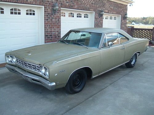 Nice 1968 plymouth satellite-v8 automatic-nice driver or good road runner clone