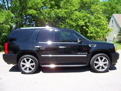 2007 cadillac escalade awd..premium..22'chromes..nav..dvd..h/cooled seats..roof.