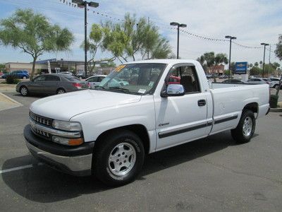 2011 white automatic v8 crew cab pickup truck long bed