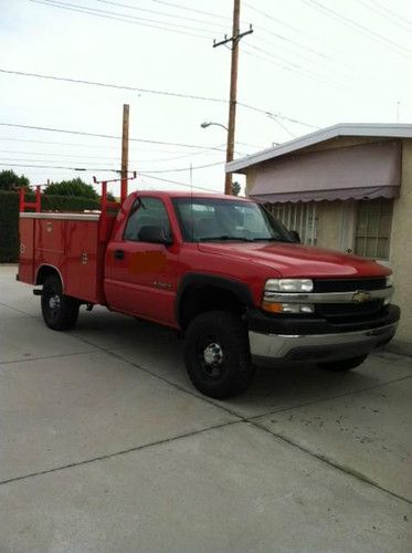 Chevy silverado 2500 hd 2wd with almost perfect condit utility bed from pacific