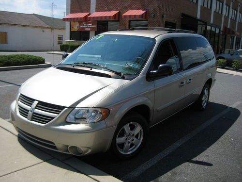 2007 dodge grandcaravan sxt mini van 5-door v-6,3.8l,clean,non smoking,pwr doors