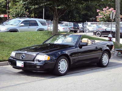 1997 mercedes sl500 - looks/runs/drives great!  bose!  cd changer!  two tops!