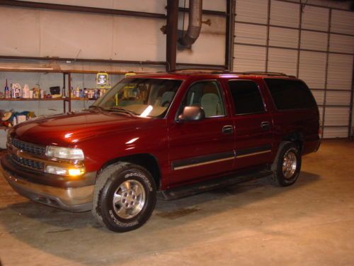 2002 chevrolet suburban 2wd ls! great second vehicle! family friendly!