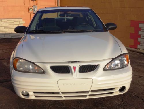 2002 pontiac grand am se sedan 4-door 2.2l