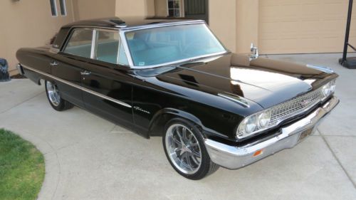 1963 galaxie, new paint and interior, disc brakes, no rust, great driving car!!