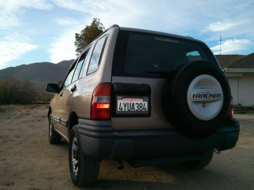 Chevy Small Suv >> Sell used 2002 Chevrolet Tracker Base Sport Utility 4-Door ... Chevy Small Suv >> Sell used 2002 Chevrolet Tracker Base Sport Utility 4-Door ...