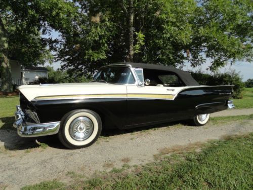 1957 ford fairlane 500 sunliner convertible very nice