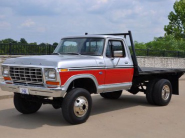 Purchase new 1979 Ford F250 4X4 Flatbed with dual rear ...
