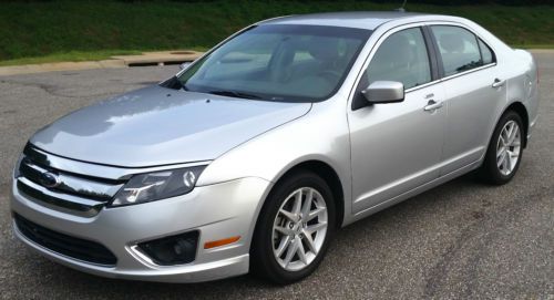 2012 ford fusion sel, priced to sell,  no reserve, clean title, carfax included!